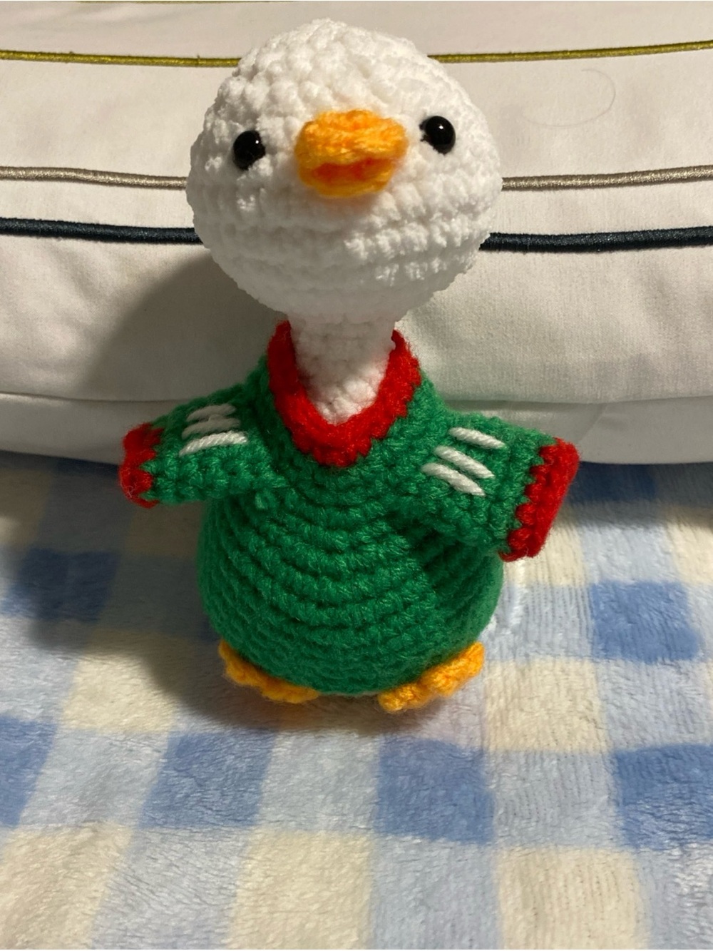 Pato Merlin Crocheted Duck Plush in Green and White Mexican 5”